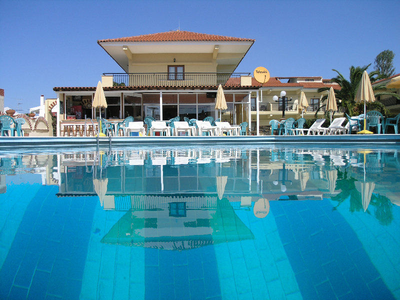 Aristotelis Hotel Фурка Екстериор снимка