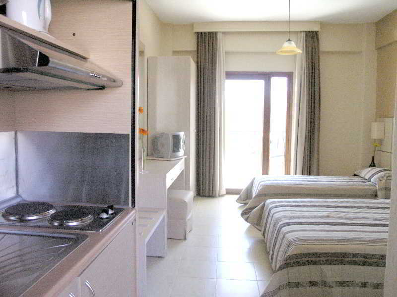 Aristotelis Hotel Фурка Екстериор снимка