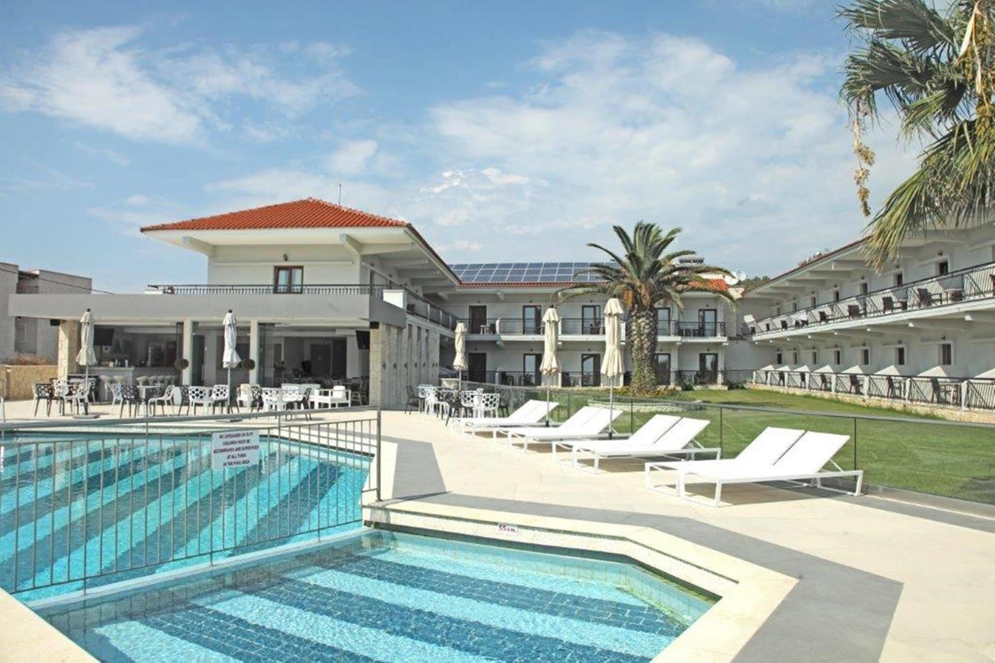 Aristotelis Hotel Фурка Екстериор снимка