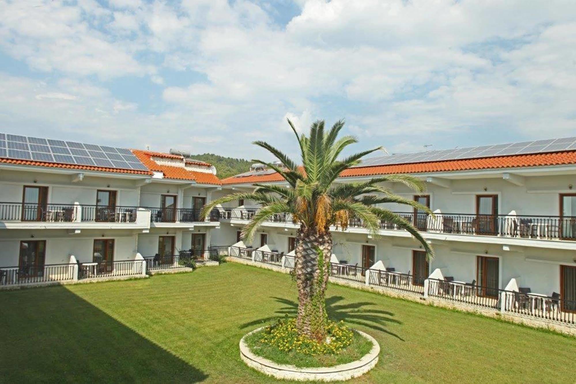 Aristotelis Hotel Фурка Екстериор снимка