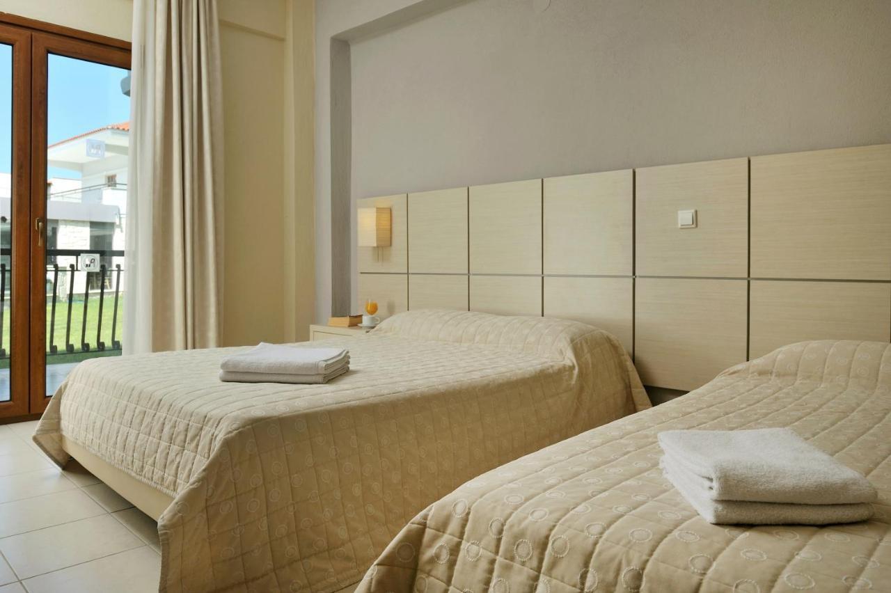 Aristotelis Hotel Фурка Екстериор снимка