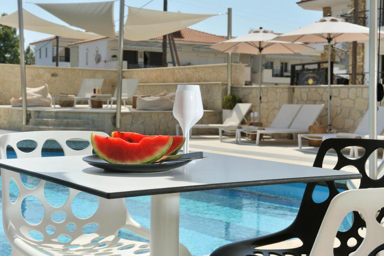 Aristotelis Hotel Фурка Екстериор снимка