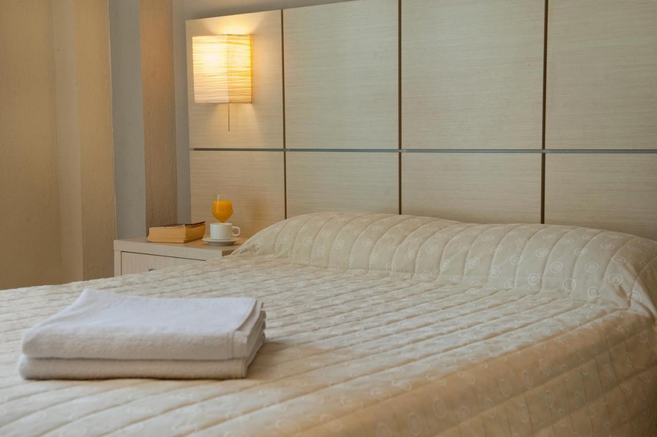 Aristotelis Hotel Фурка Екстериор снимка