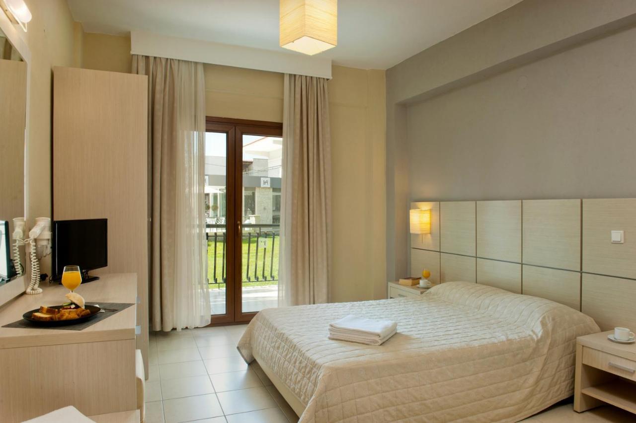 Aristotelis Hotel Фурка Екстериор снимка